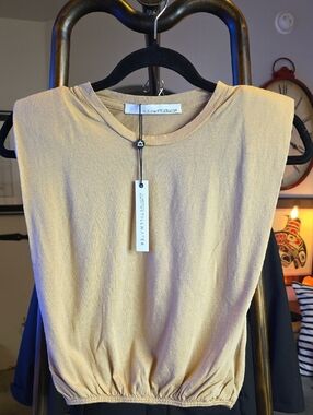 Stillwater Women's Sleeveless Muscle Shoulder Pad Tank Top Tan Medium